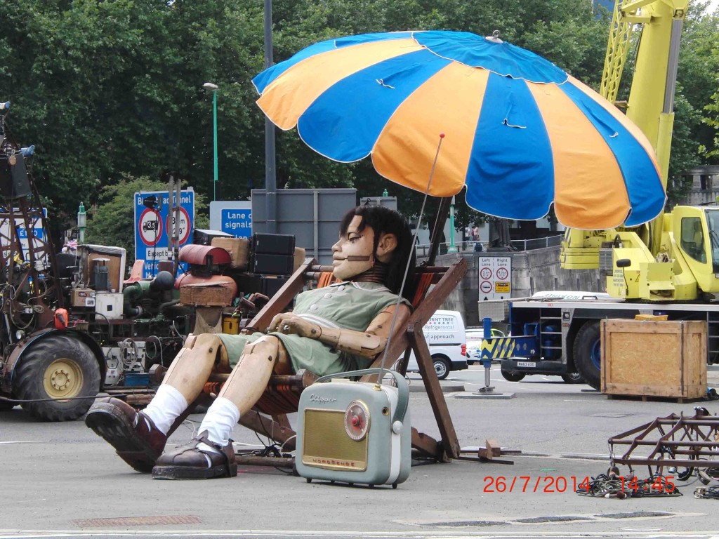 27e 26.7.14 Little Girl Giant takes a nap at Tunnel entrance