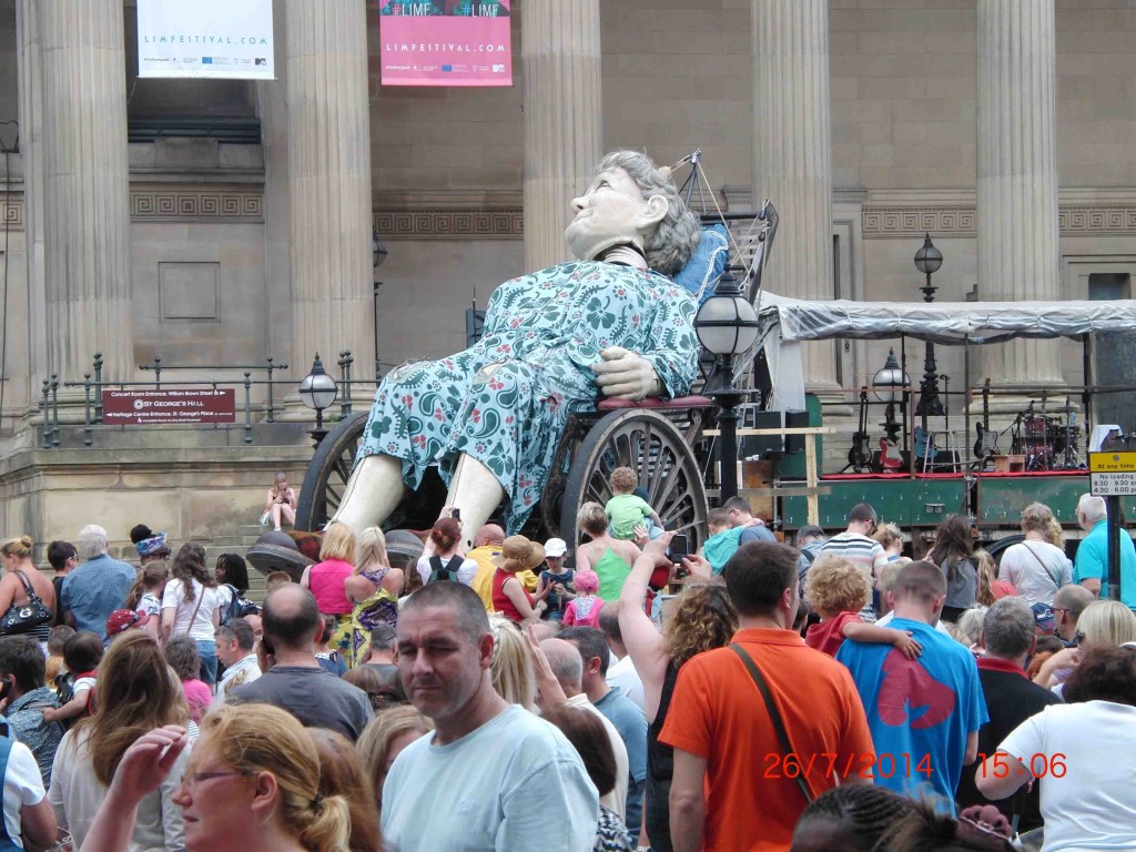 33e 26.7.14 Grandma Giant takes a nap at St George's Hall