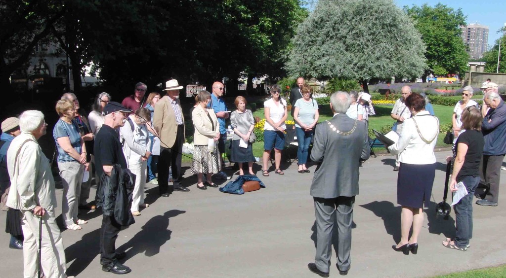 14e 6.8.16 MCND remembrance in Liverpool of 71st Anniversary of Hiroshima Atom Bomb